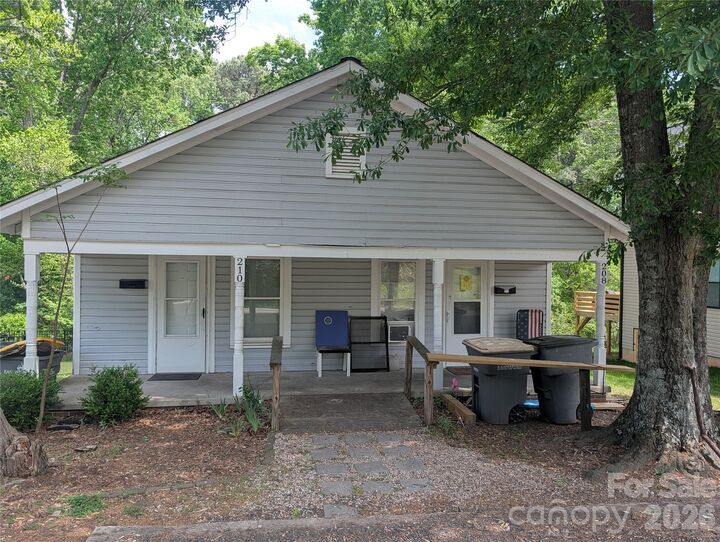 Property Photo:  517 Denver Street  NC 28083 