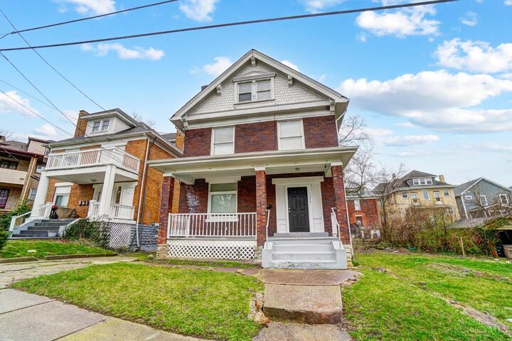 Property Photo:  1575 Dixmont Avenue  OH 45207 