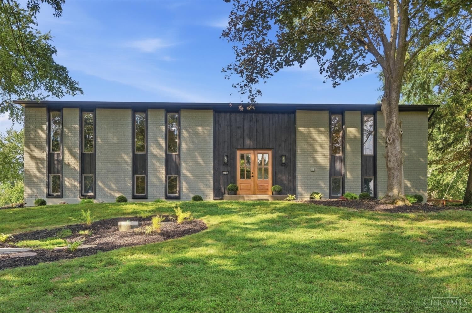 Property Photo:  1192 Valley Forge Rd.  OH 45150 