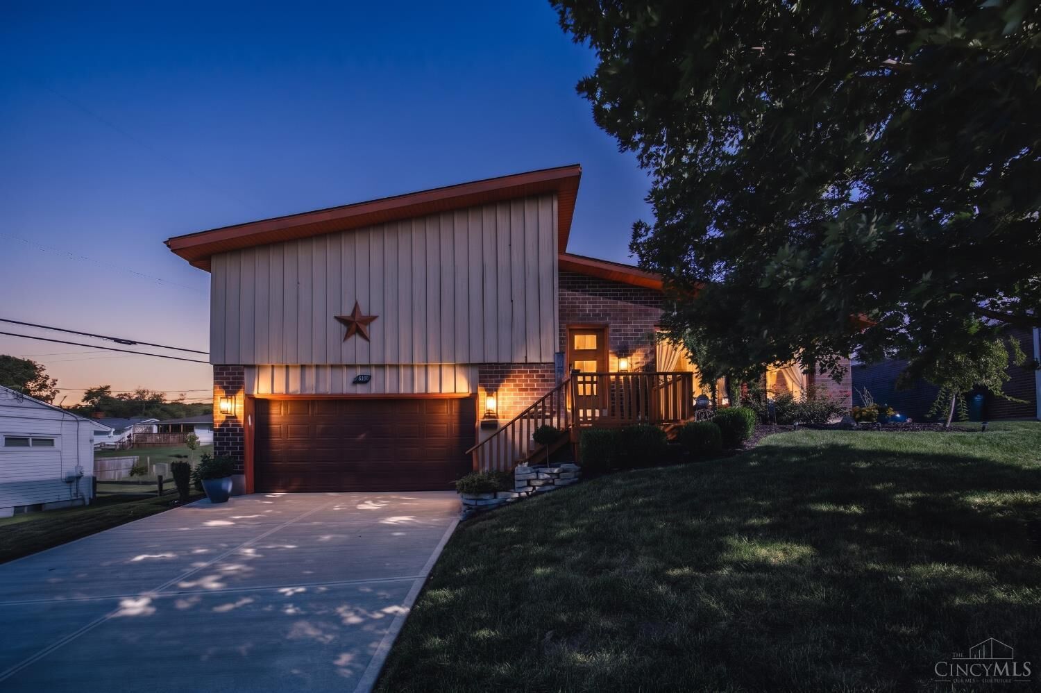 Property Photo:  1774 NW Washington Boulevard  OH 45013 