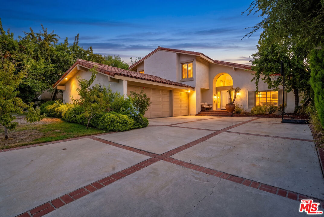 Property Photo: 4441 Park Alisal CA 91302