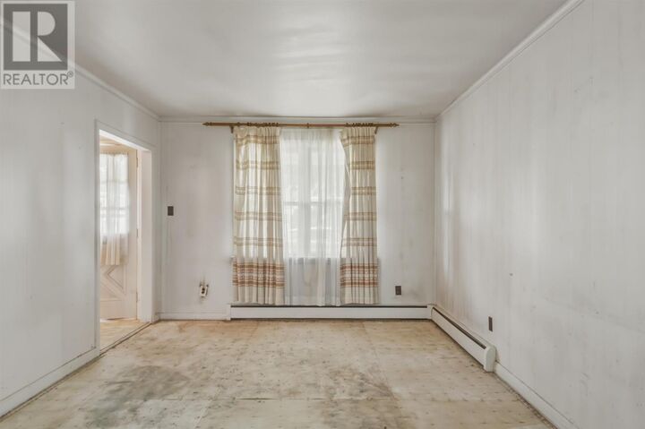 Property Photo:  4 Macfarlane Rd  ON P5A 1L1 