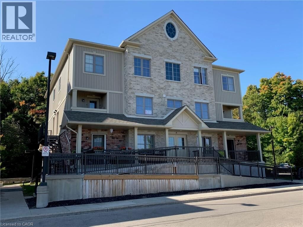 Property Photo:  255 Maitland Street 4E  ON N2R 1Z2 