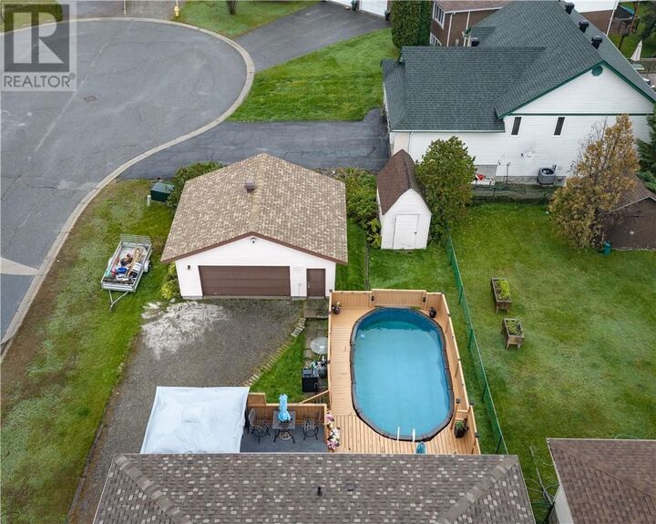 Property Photo:  29 Carr Avenue  ON P3L 1M2 