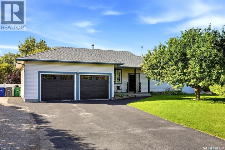 Property Photo: 12 Stern Place SK S4L 1B2
