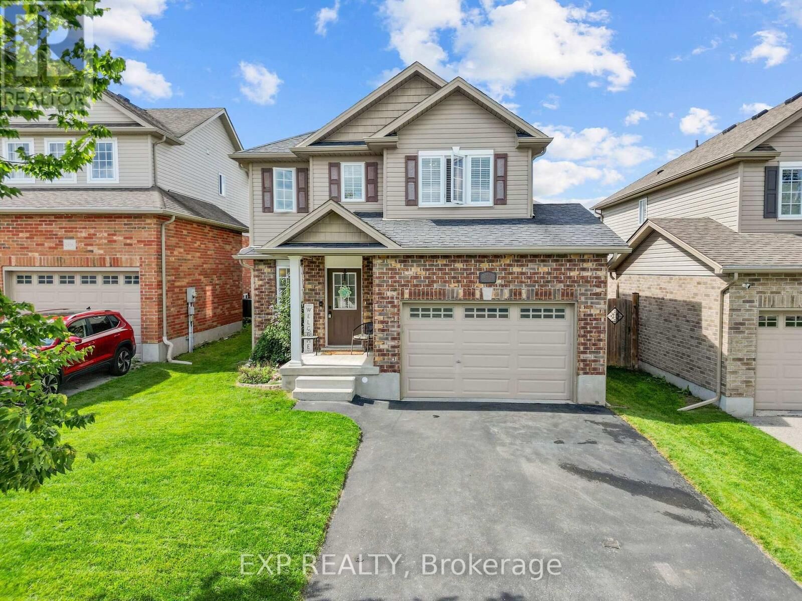 Property Photo:  2700 Foxbend Link  ON N6G 0M7 