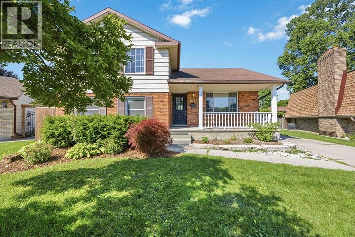 Property Photo:  1076 Brimwood Crescent  ON N7S 5E9 