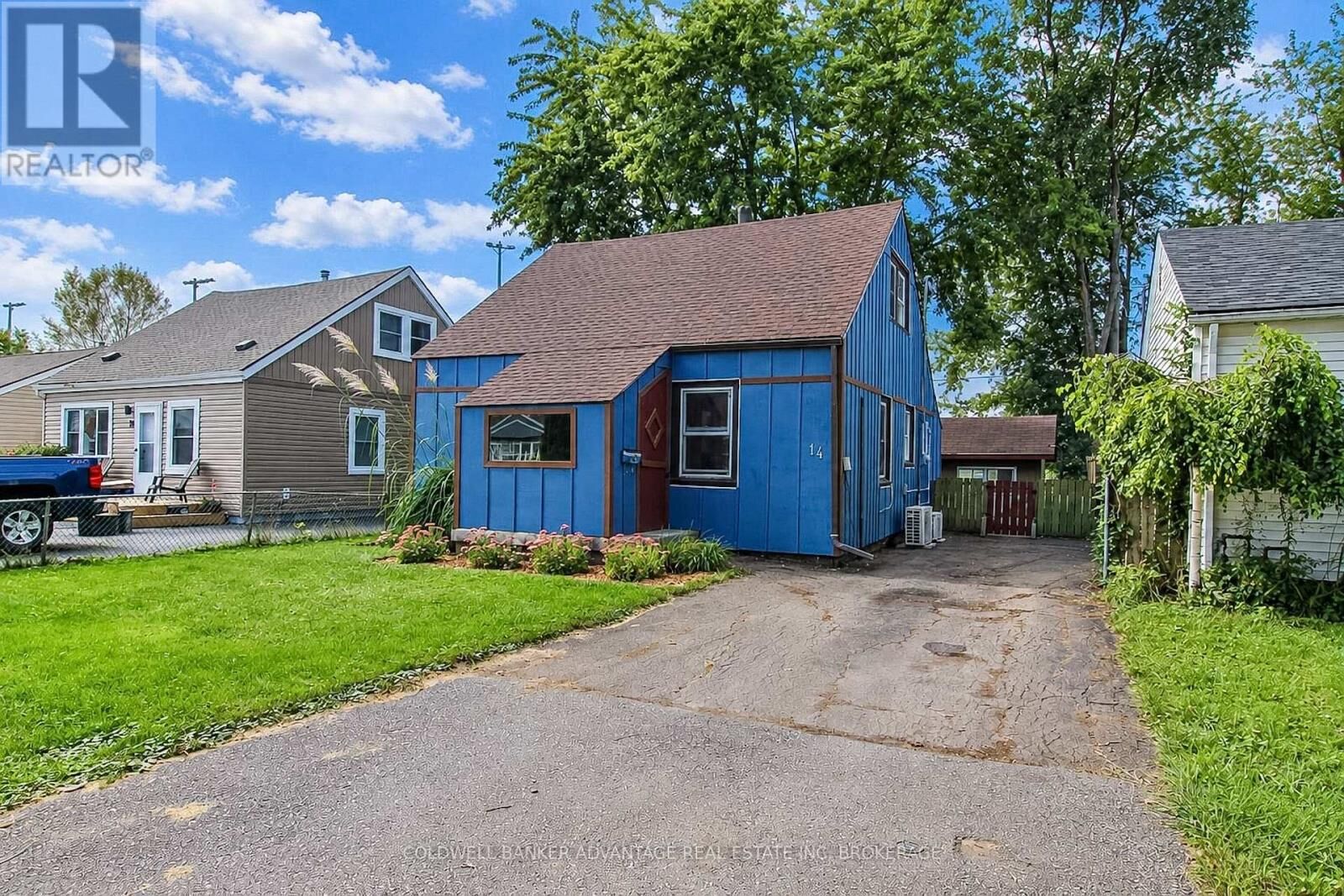 Property Photo:  14 Bishop Road  ON L3B 2V5 