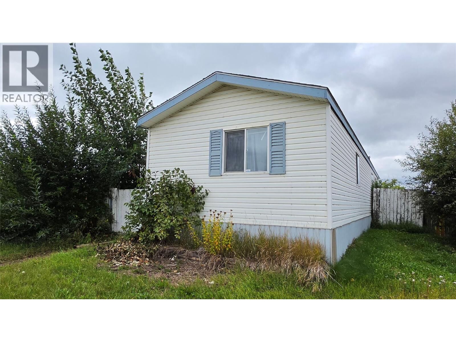 Property Photo:  1201 118 Avenue  BC V1G 4L2 