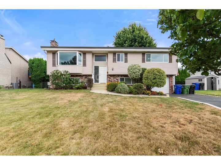 Property Photo:  45992 Silver Avenue  BC V2R 2P9 