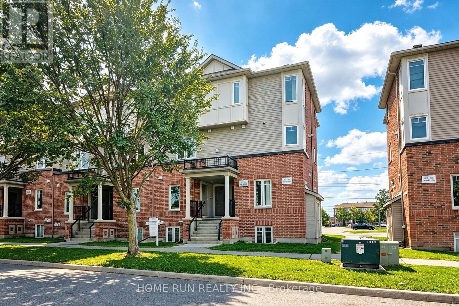 Property Photo:  274 Espin Heights  ON K2J 0Y8 