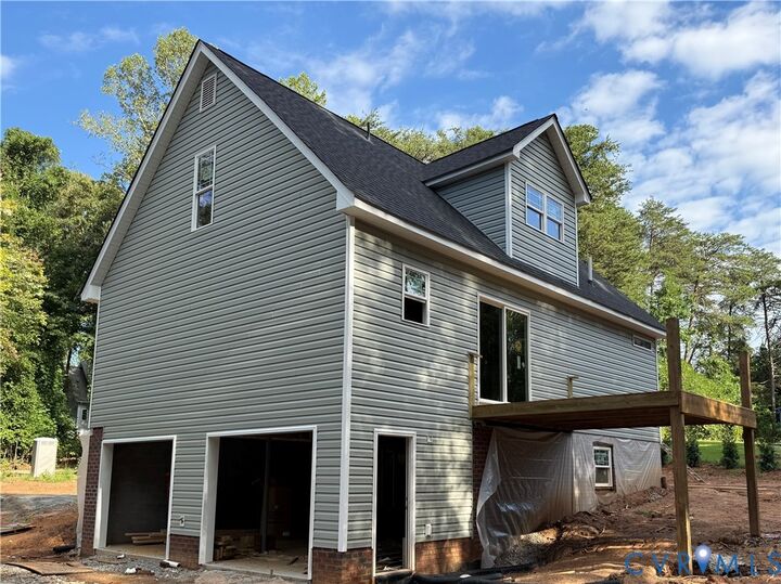 Property Photo: 1661 Lakeside Drive VA 23139