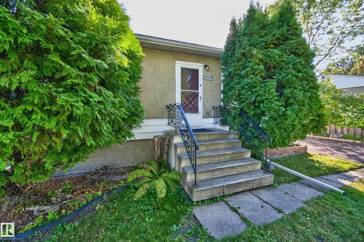 Property Photo:  11109 38 Street NW  AB T5W 2E9 
