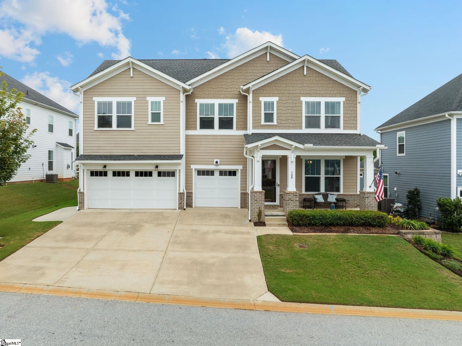 Property Photo: 709 Saint Laurent Way SC 29681