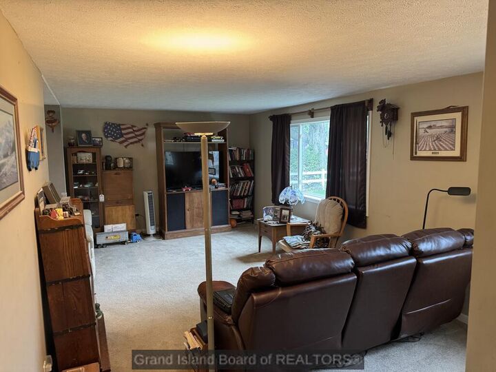 Property Photo:  307 E Twelfth  NE 68883 