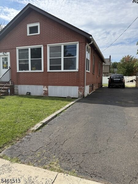 Property Photo:  17 W Park Ave  NJ 07001 