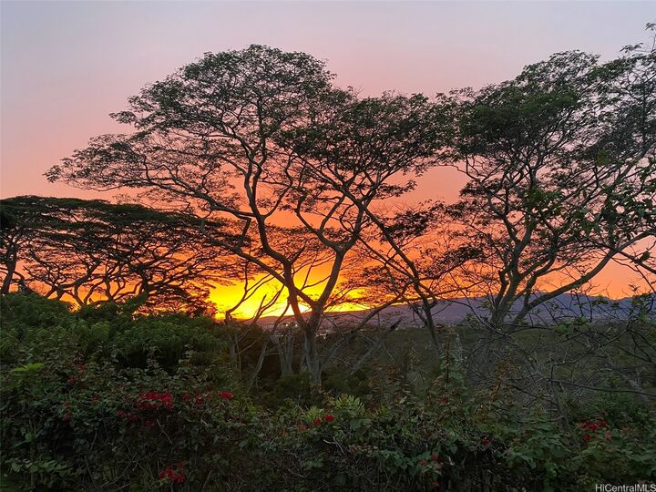 Property Photo:  98-1750 Kaahumanu Street 48A  HI 96782 
