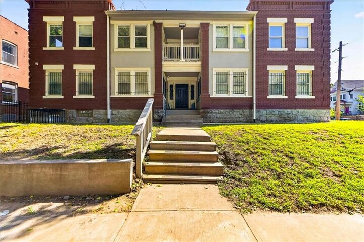 Property Photo:  203 N Mersington Avenue  MO 64123 