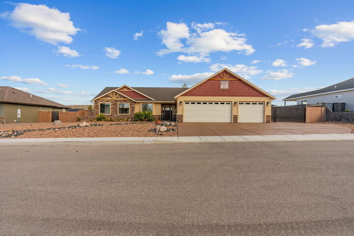 Property Photo:  2091 E Mountain View Loop  UT 84721 