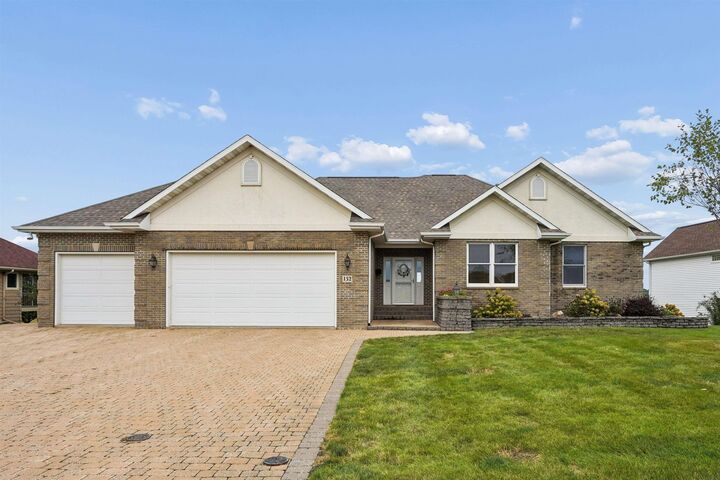 Property Photo:  152 Eagle Ridge Dr.  IA 50677 