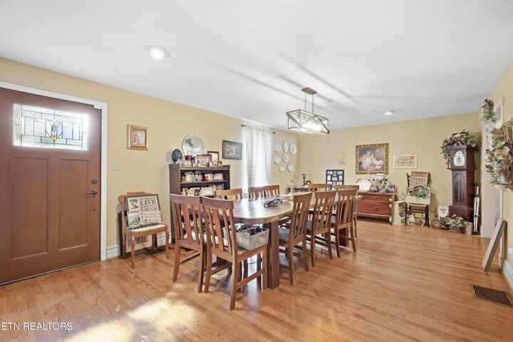 Property Photo:  1124 Post Oak Valley Rd  TN 37854 