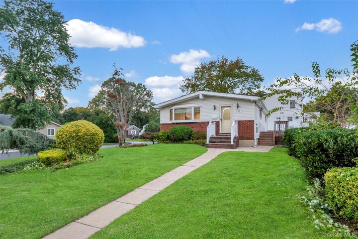 Property Photo:  423 Westview Avenue  NY 11729 