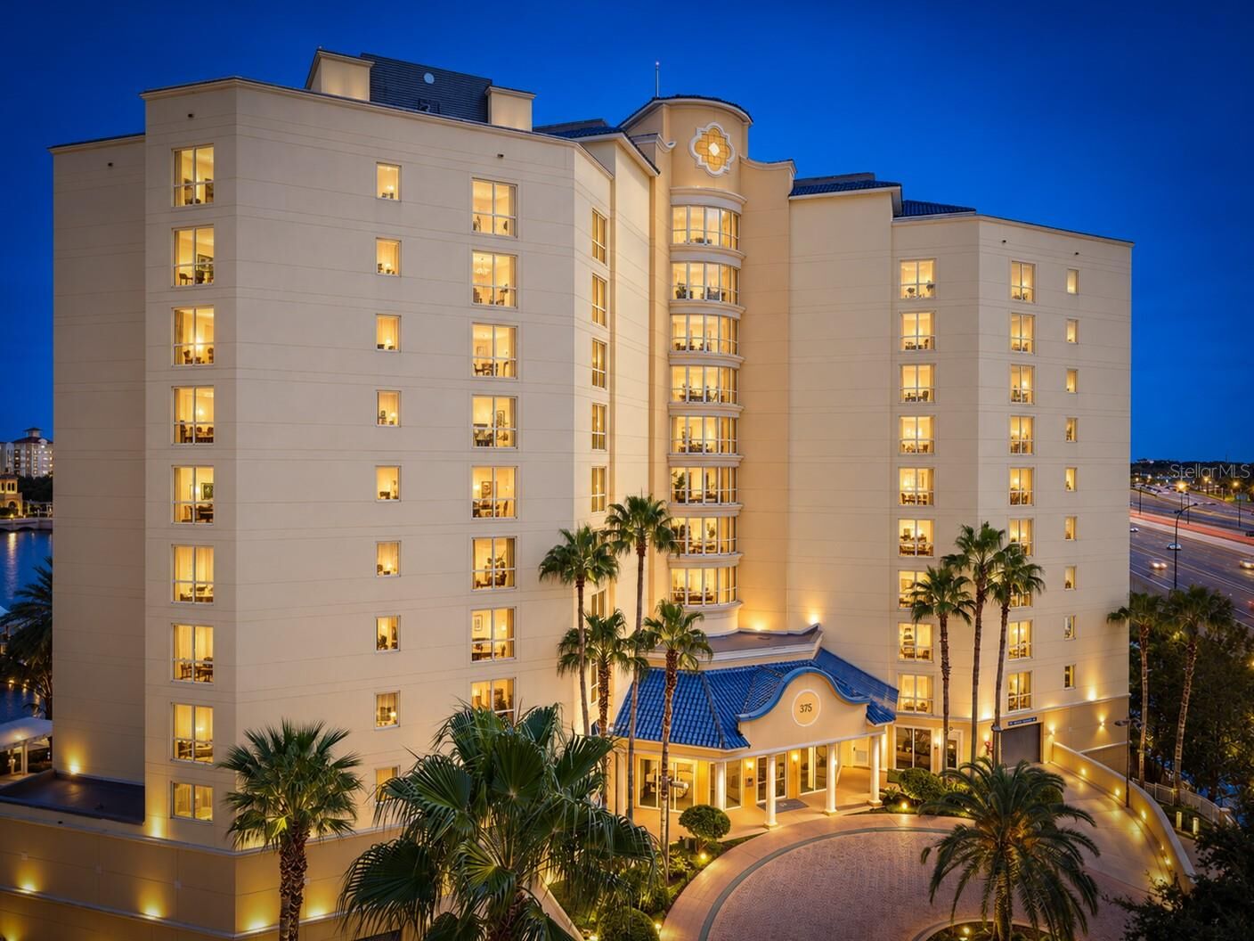 Property Photo:  375 Emerson Plaza 412  FL 32701 
