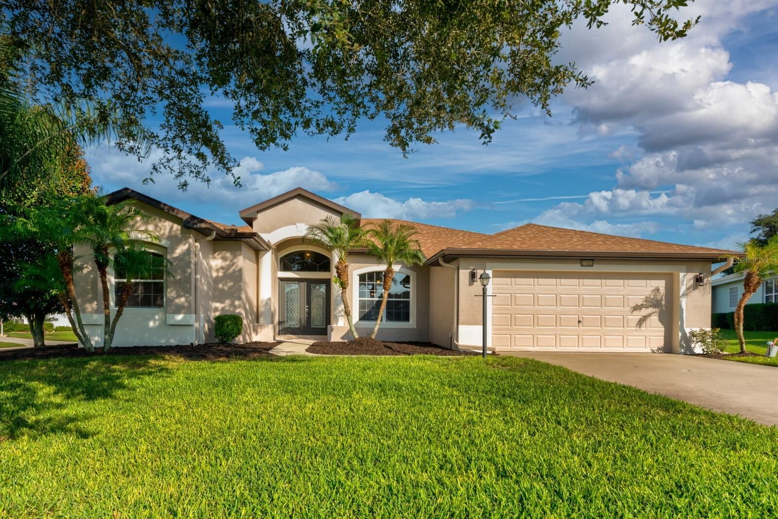Property Photo: 27303 Gingerbread Place FL 34748