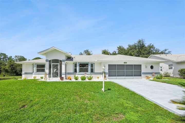 Property Photo: 27138 Racquet Circle FL 34748