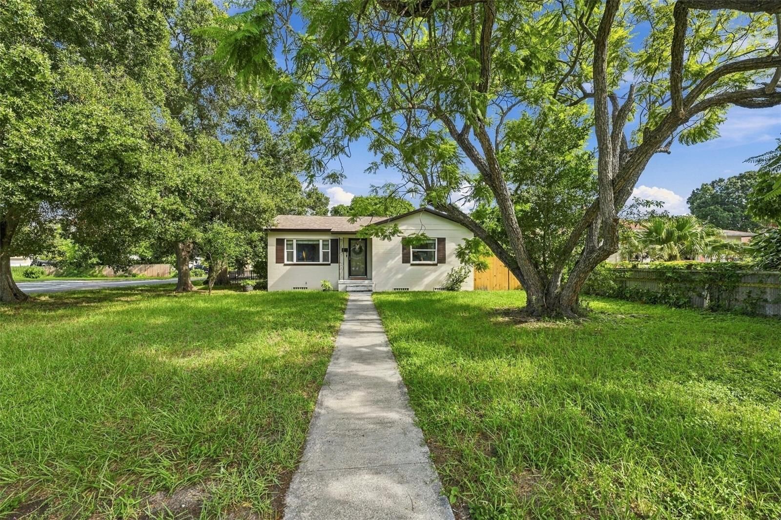 Property Photo:  2495 34th Avenue N  FL 33713 