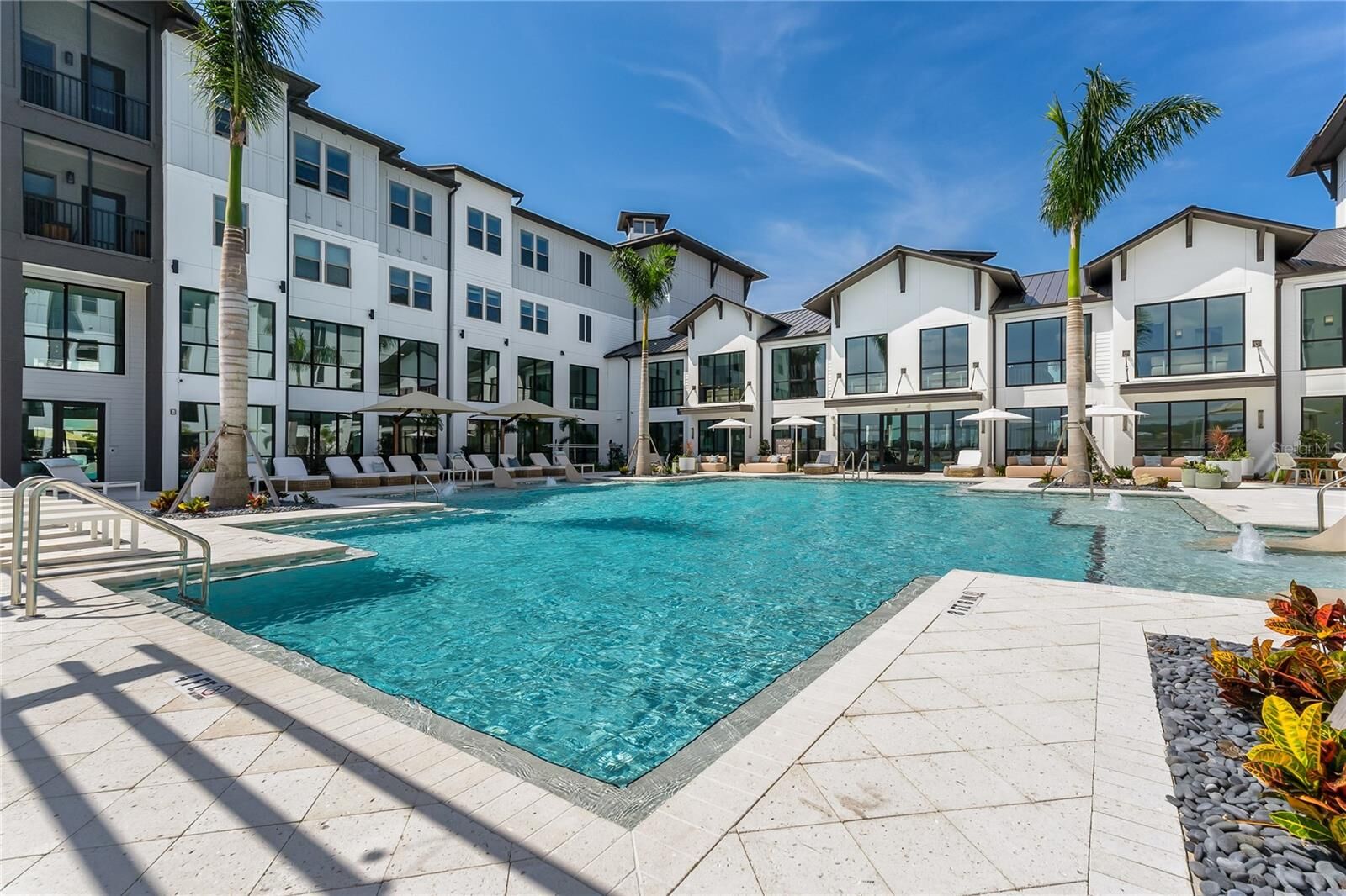 Property Photo: 1420 Lakefront Drive 6411 FL 34240