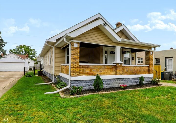 Property Photo:  1419 N Linwood  IN 46201 