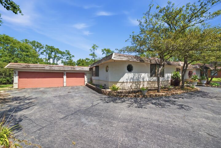 Property Photo: 90 Graymoor Lane IL 60461