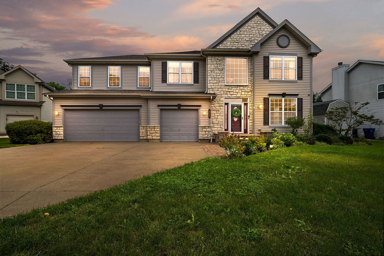 Property Photo: 316 Cedar Ridge Drive IL 60046