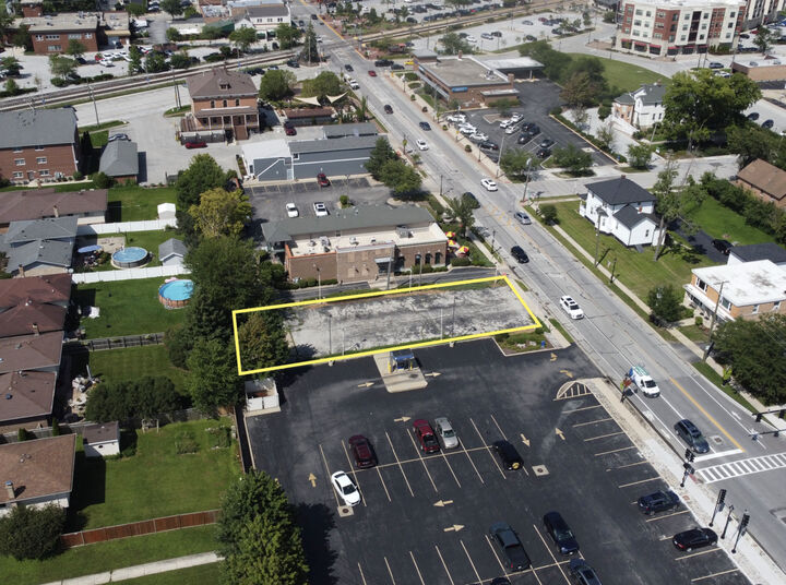 Property Photo: 17448 Oak Park Avenue IL 60477