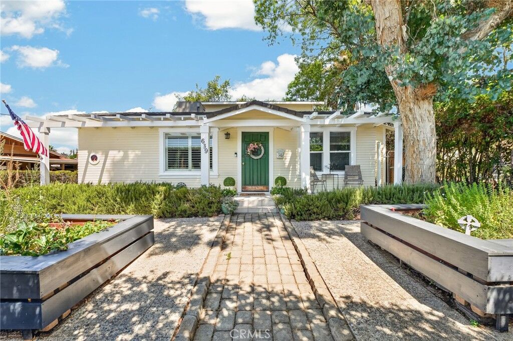 Property Photo:  639 McKinley  CA 92373 