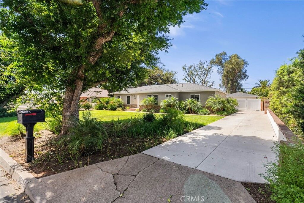 Property Photo:  14071 Stratton  CA 92705 