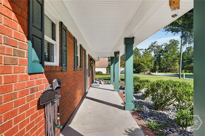 Property Photo: 46 E Cameron Court GA 31321