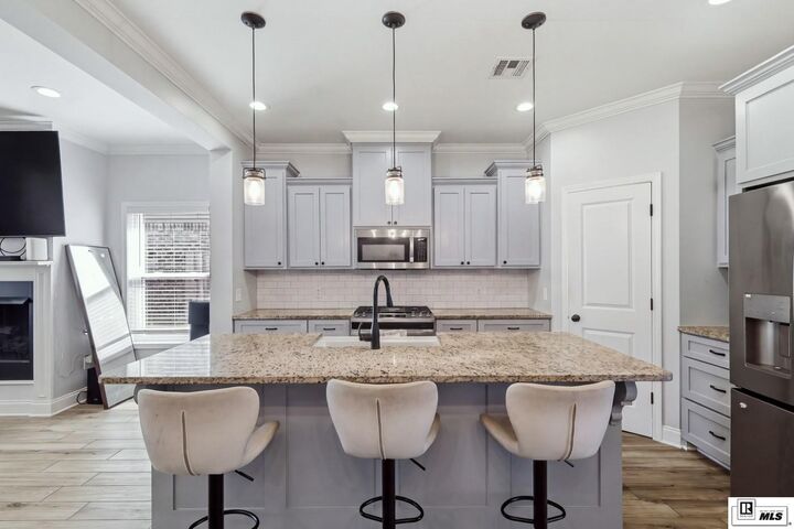 Property Photo:  115 Piney Cove  LA 71291 