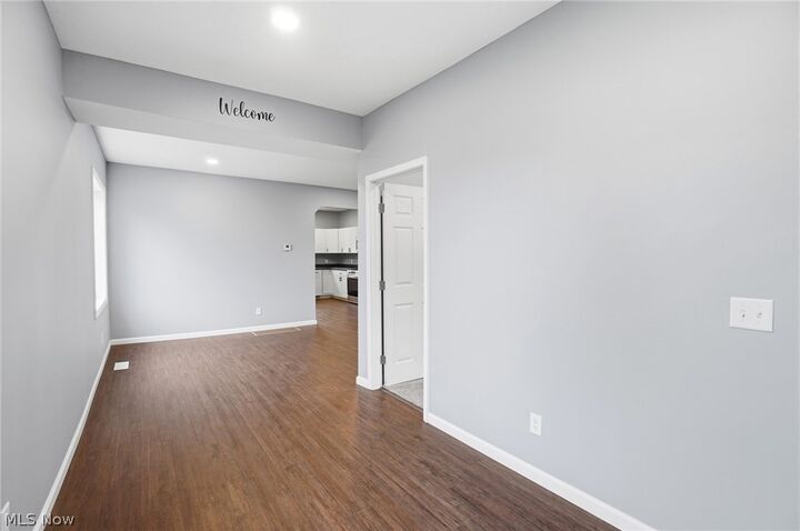 Property Photo:  900 Seneca Avenue  OH 44601 