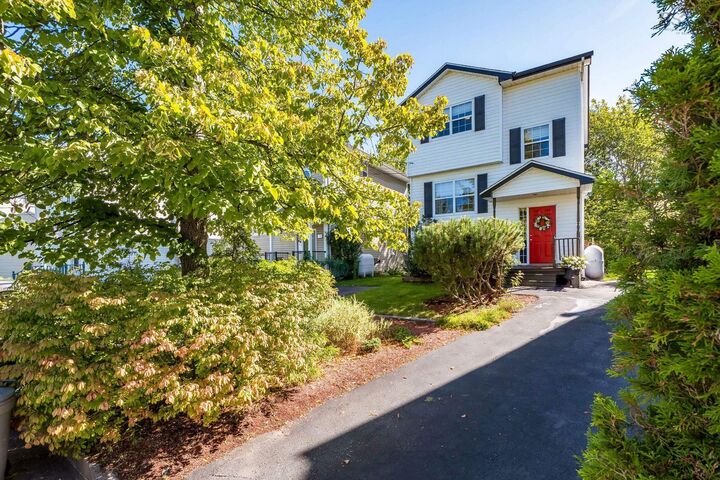 Property Photo:  20 Bald Eagle Place  NS B3N 3H5 