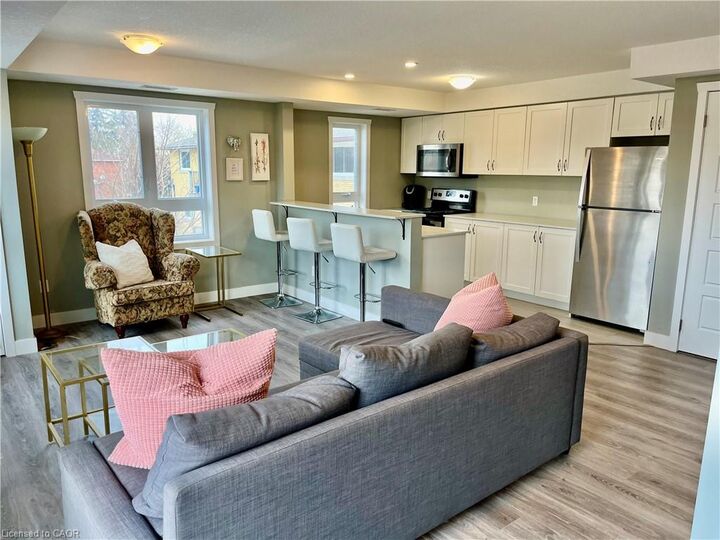 Property Photo:  361 Lancaster Street W A15  ON N2H 0C1 