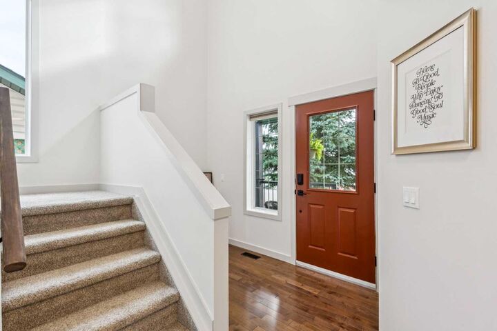 Property Photo:  1011 Creek Springs Rise NW  AB T4B 2R6 