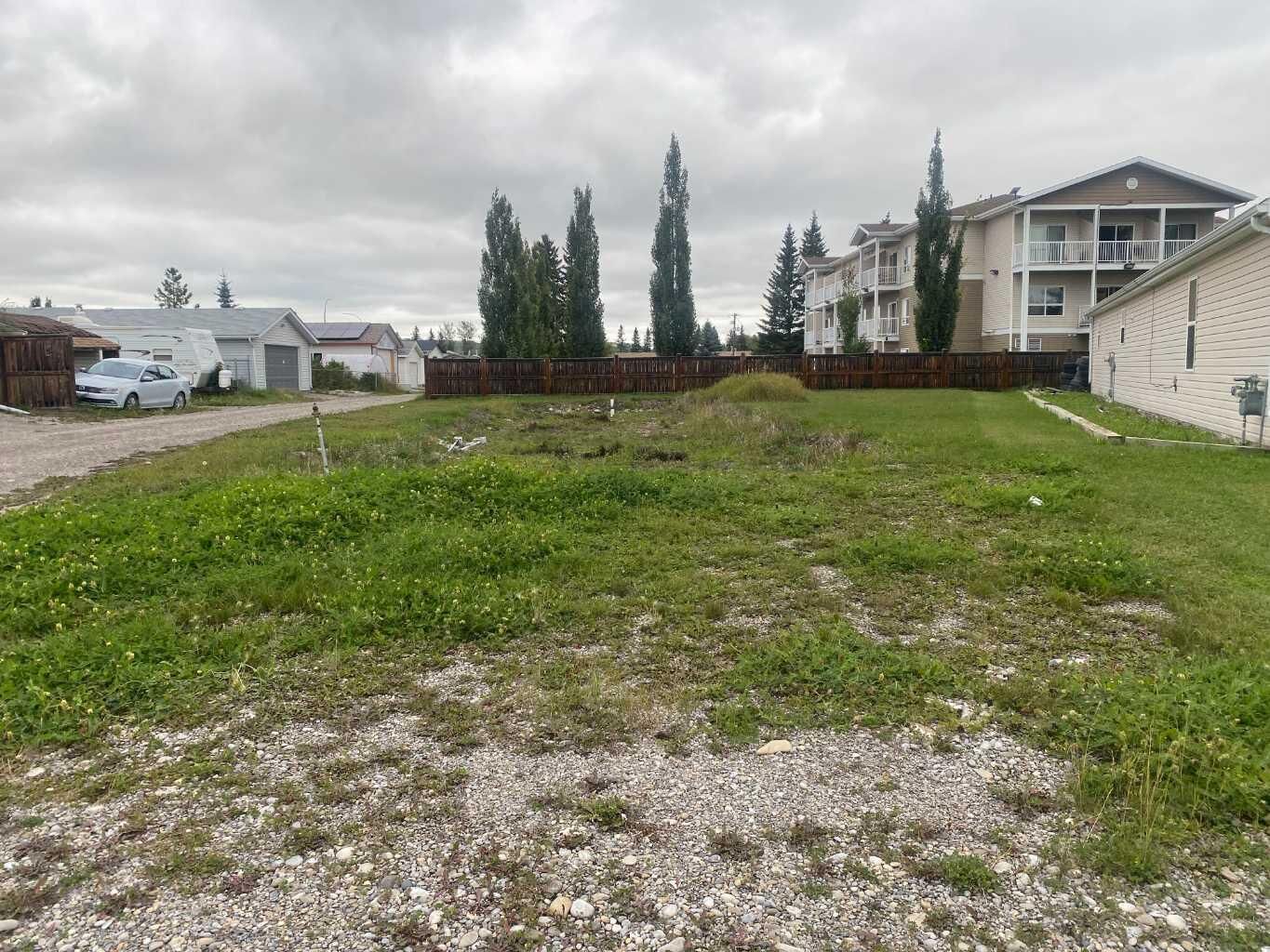 Property Photo:  36 Noblefern Way  AB T0M 1X0 
