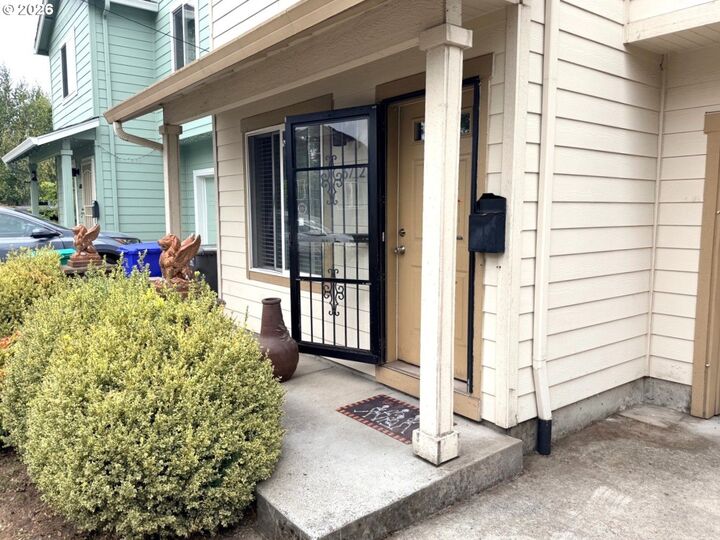Property Photo: 6712 SE 94th Ave OR 97266