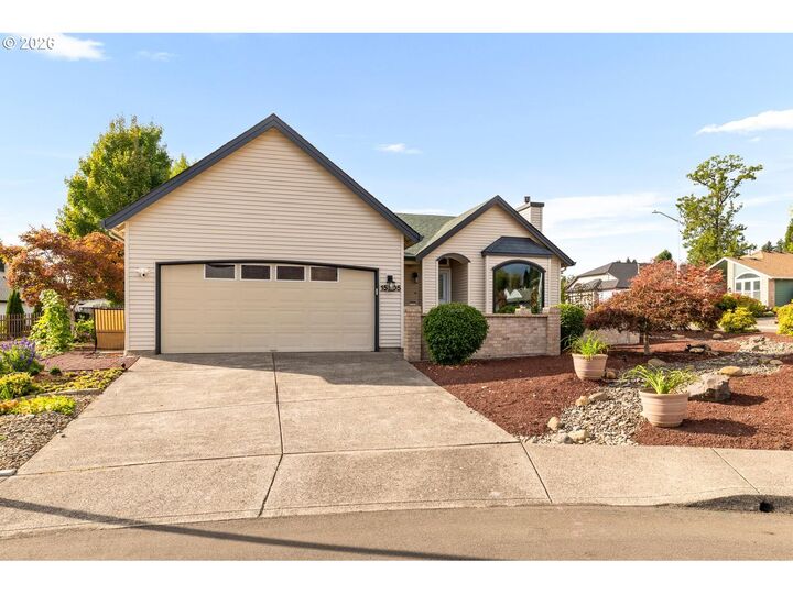Property Photo:  15405 SE 35th St  WA 98683 