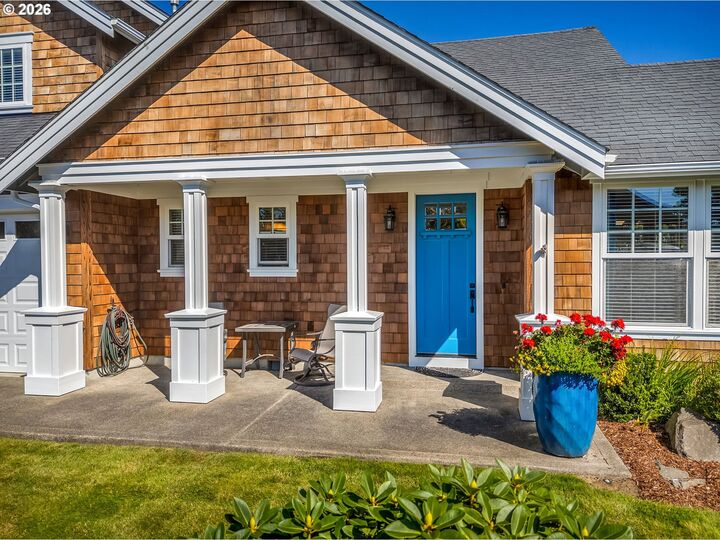 Property Photo:  4755 Drummond Dr  OR 97138 
