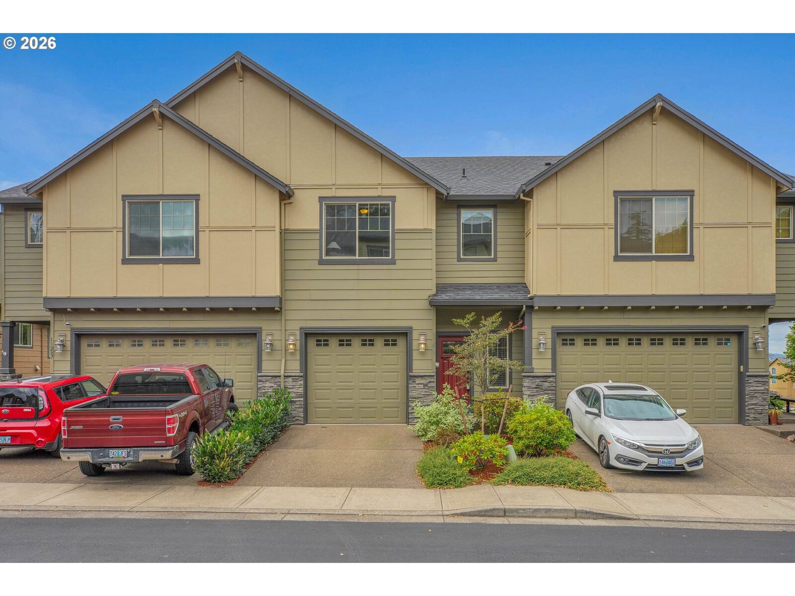 Property Photo:  11279 SE Falco St  OR 97086 