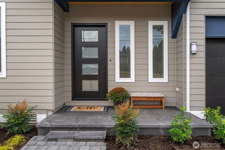 Property Photo: 16725 8th Avenue NE WA 98155