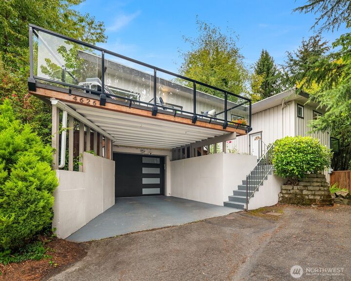 Property Photo: 4626 33rd Avenue W WA 98199